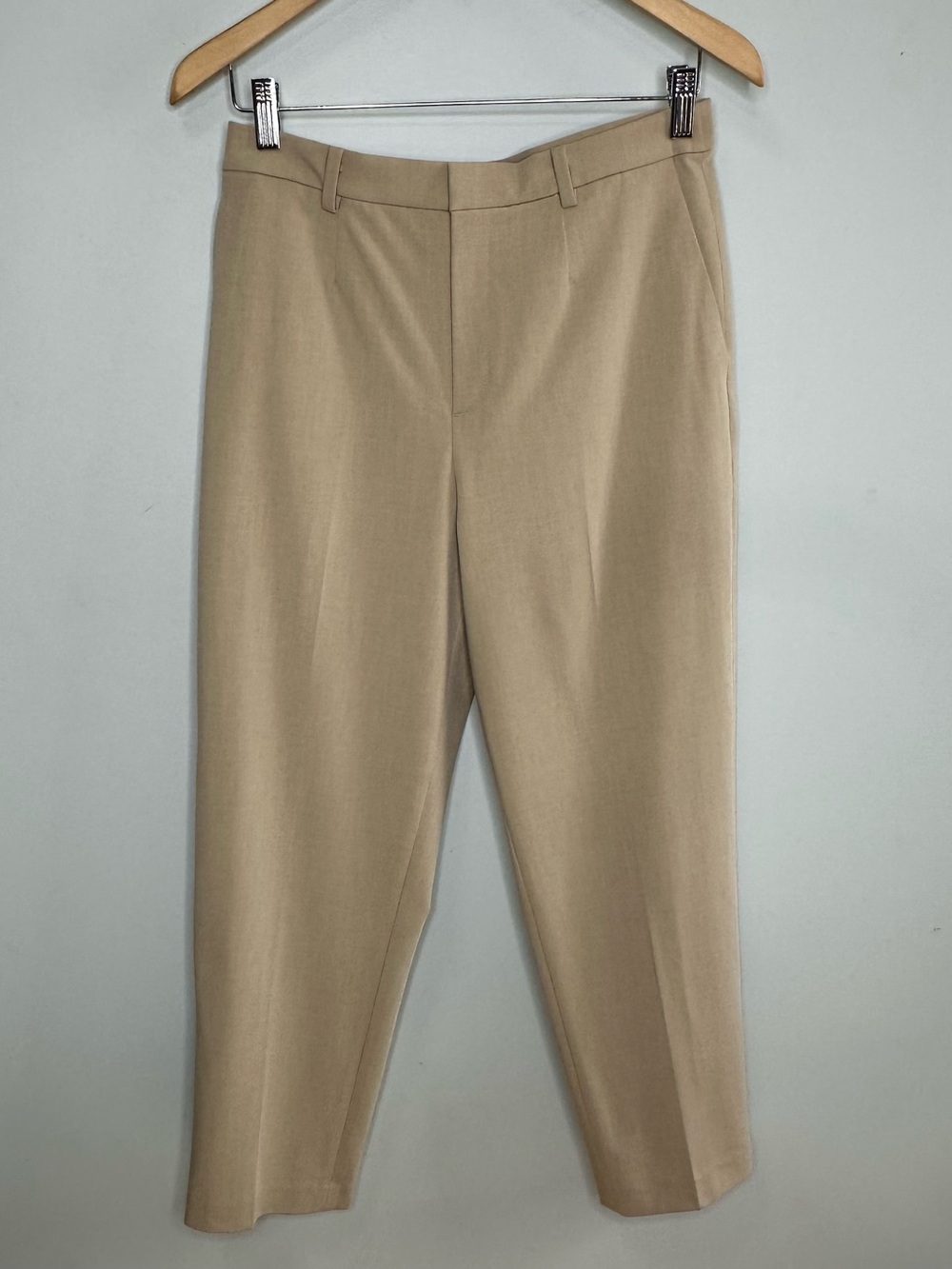 Uniqlo Women’s Beige  Zip Up Tapered Leg Trousers Pants